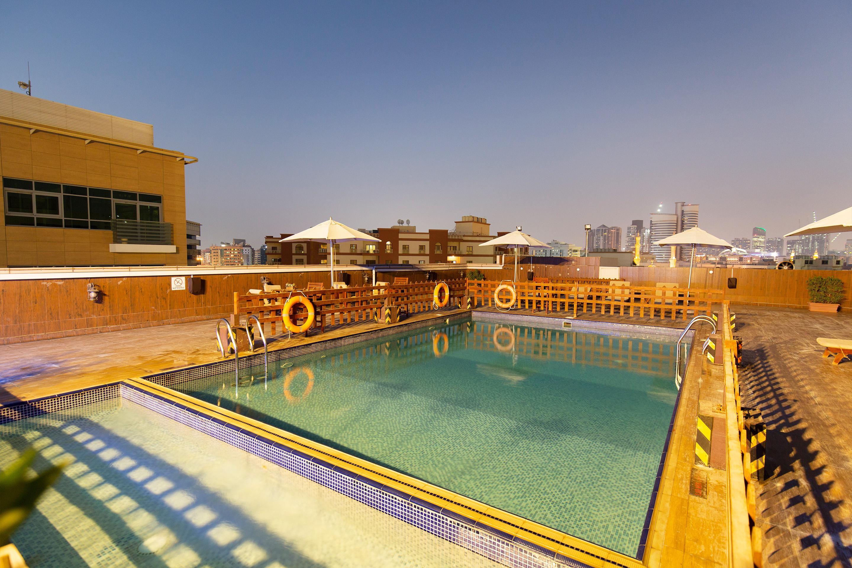 Smana Hotel Al Raffa Dubai Exterior photo